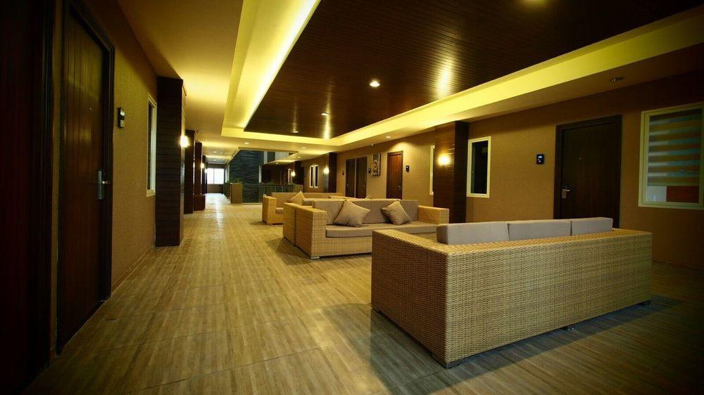 De Boutique Style Hotel Malang Buitenkant foto