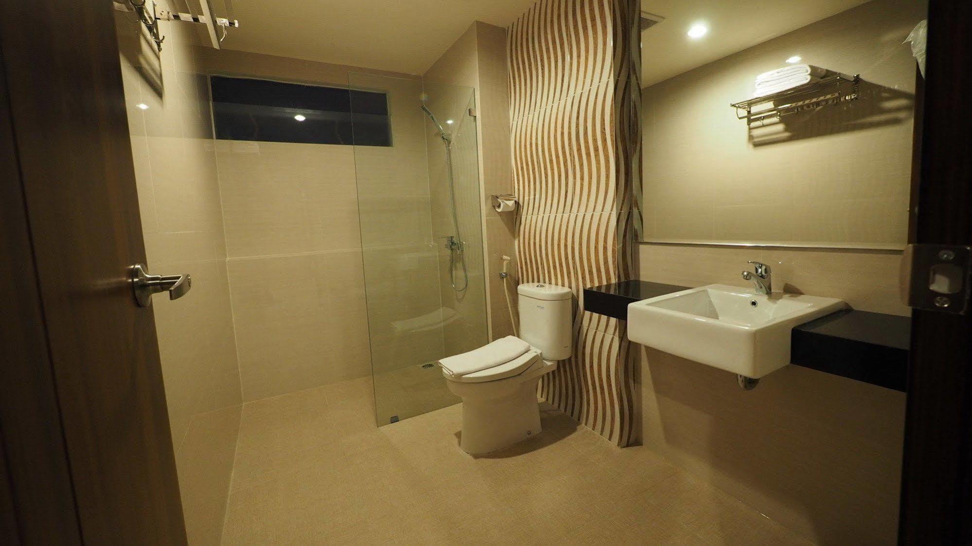 De Boutique Style Hotel Malang Buitenkant foto